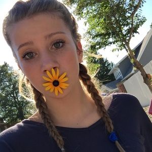 Meet your Posher, Tressen